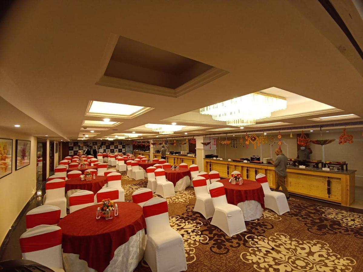 Effotel By Sayaji Dehradun Exterior photo